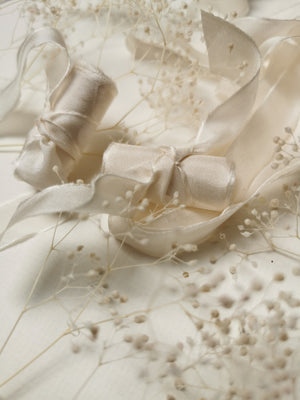 IVORY LUXE SILK RIBBON