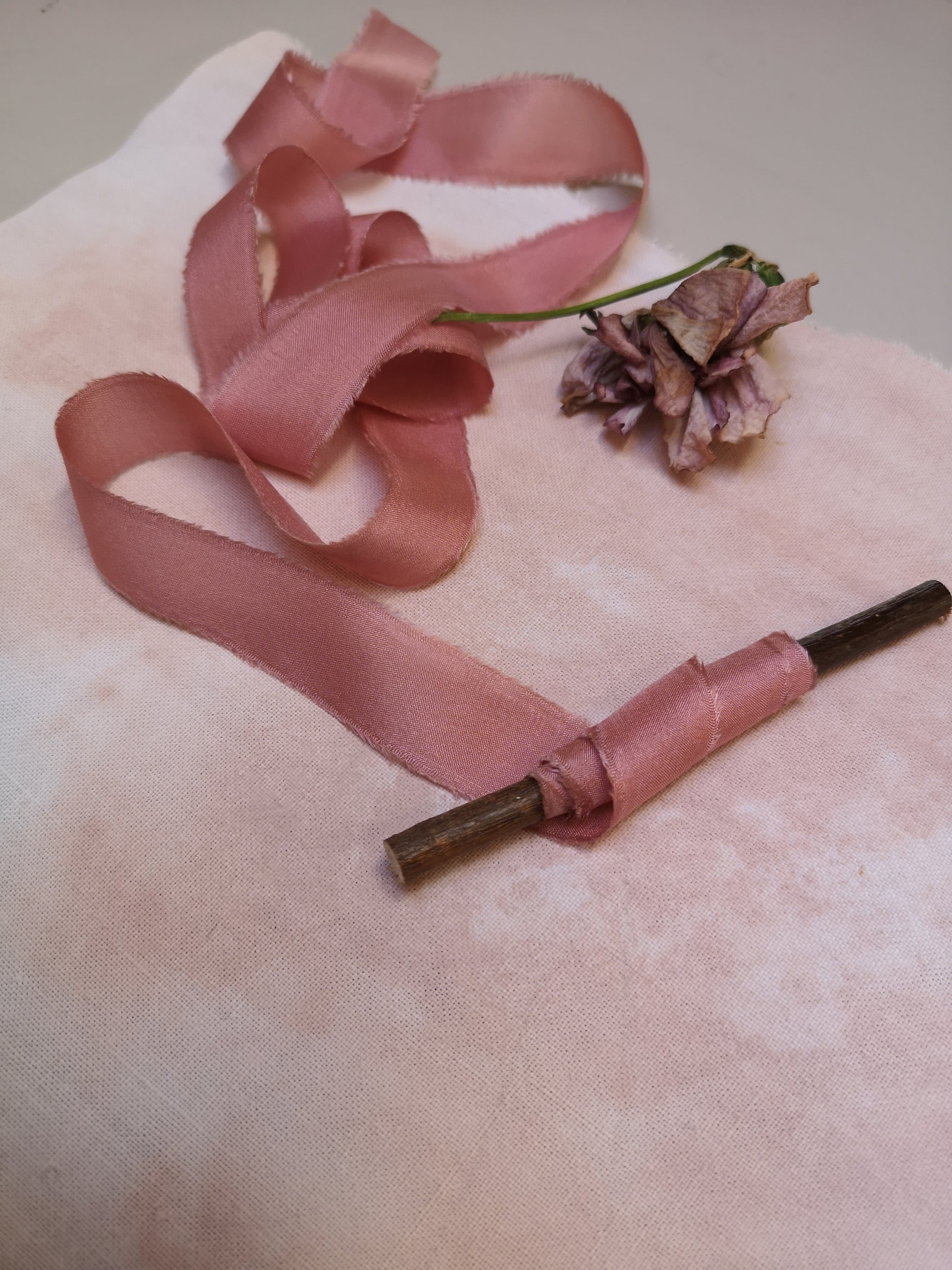 SOFT ROSE PINK LUXE SILK RIBBON - Silk & Purl