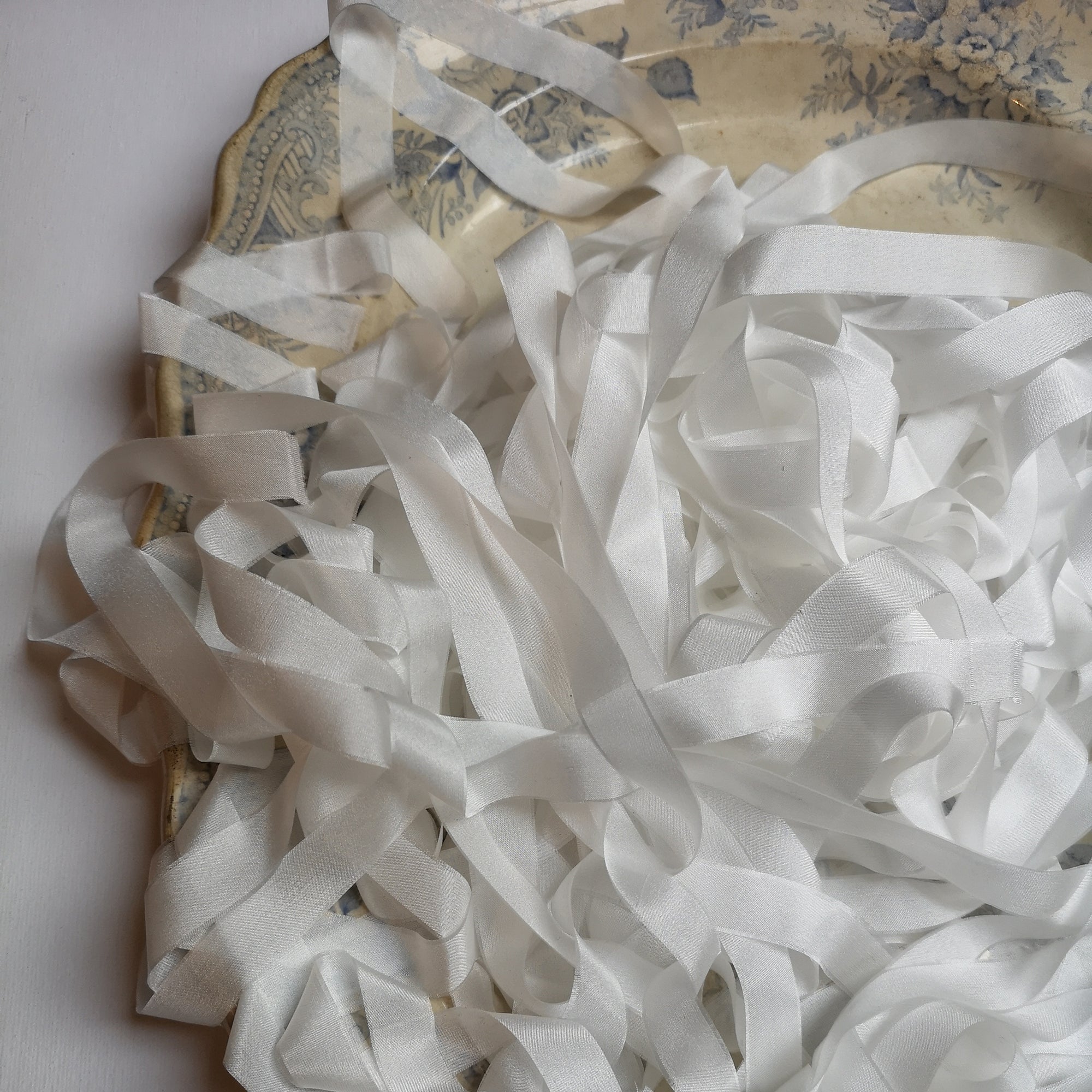 Silk White Ribbons WHITE LUXE SILK RIBBON - Silk & Purl